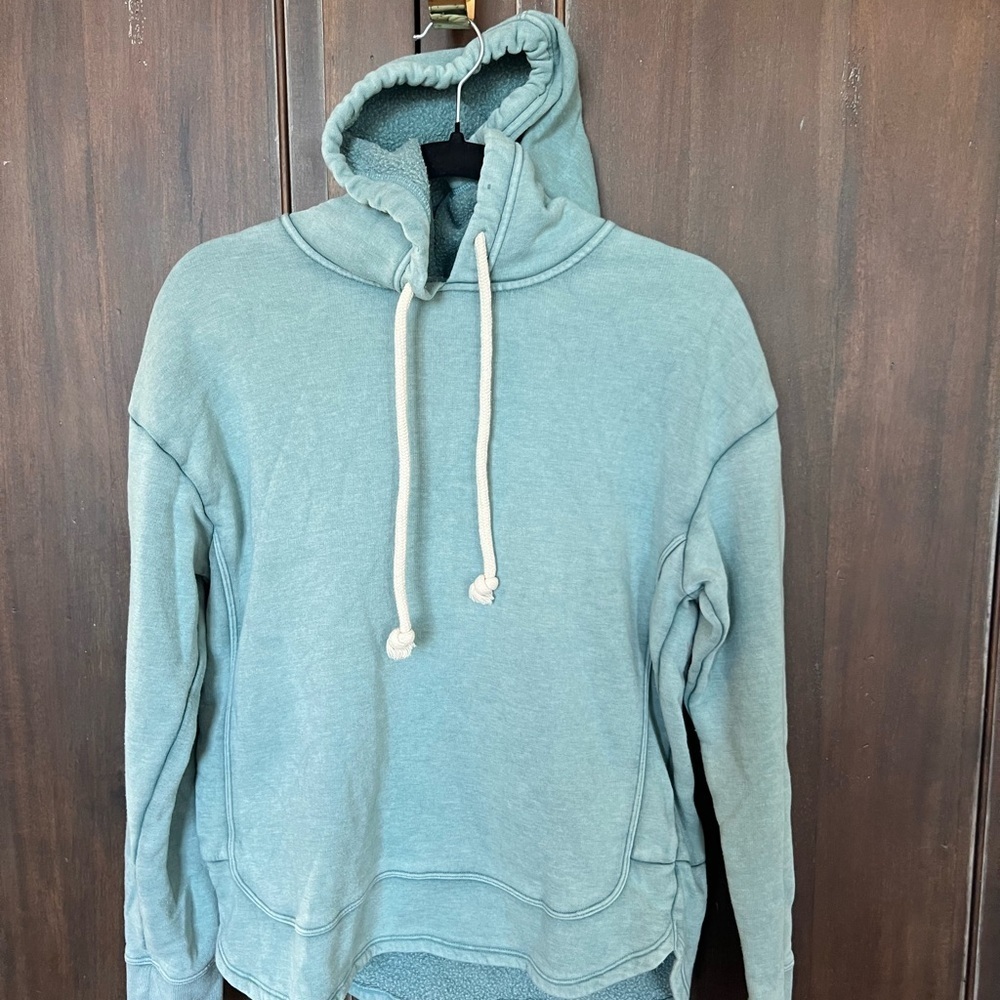 Universal Thread Light Blue Hoodie Sweater